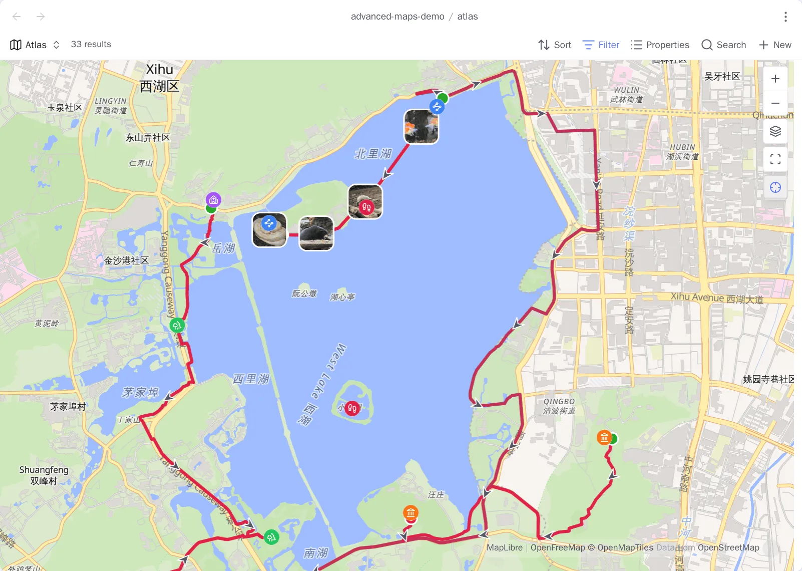 A Bases map view showing a GPX route, direction arrows, photo thumbnails, and coloured note markers together